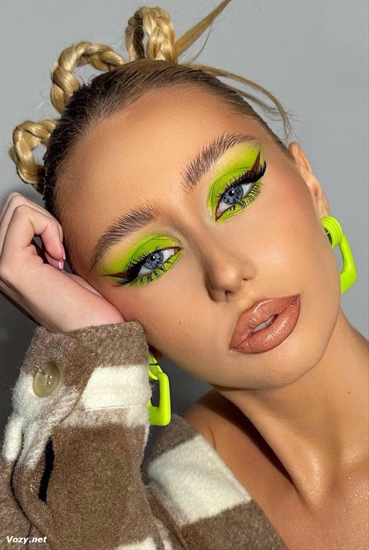 Bold green makeup ideas 4 1