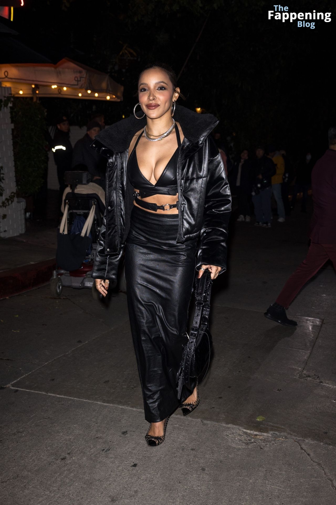 Tinashe Stuns in Black at a Golden Globe Party in LA 004